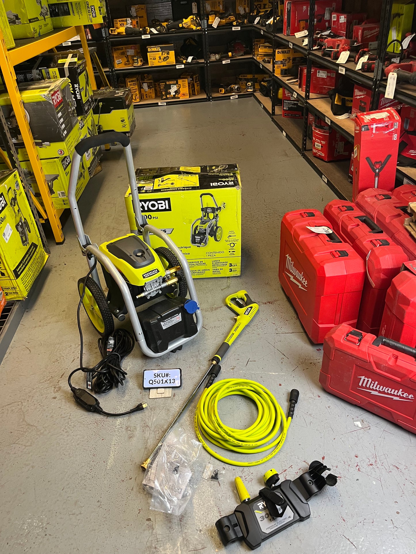 Ryobi 3000 PSI 1.1 GPM Cold Water Electric Pressure Washer RY143011 Q501X13