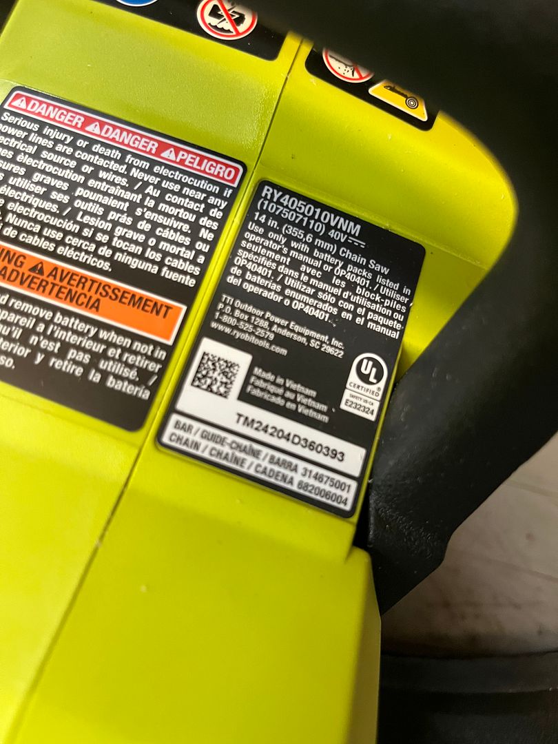 Ryobi 40V HP 14 in. Chainsaw Kit ONE 4Ah Battery & Charger RY405100 Q465X15