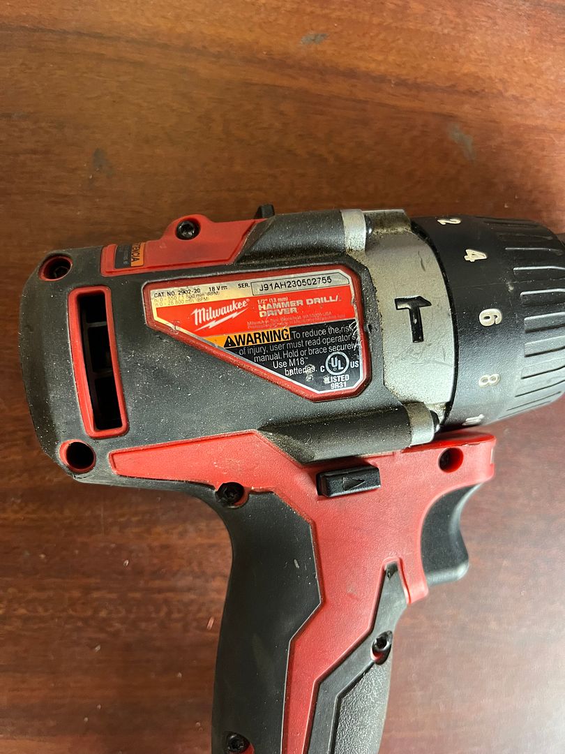 NO HANDLE USED Milwaukee M18 18V Brushless 1/2 in. Hammer Drill (Tool Only) 2902-20 Q472X10