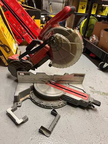 USED No Dust Bag included Milwaukee M18 FUEL 18V Cordless 10 in. Dual Bevel Sliding Compound Miter Saw (Tool Only) Q287X12