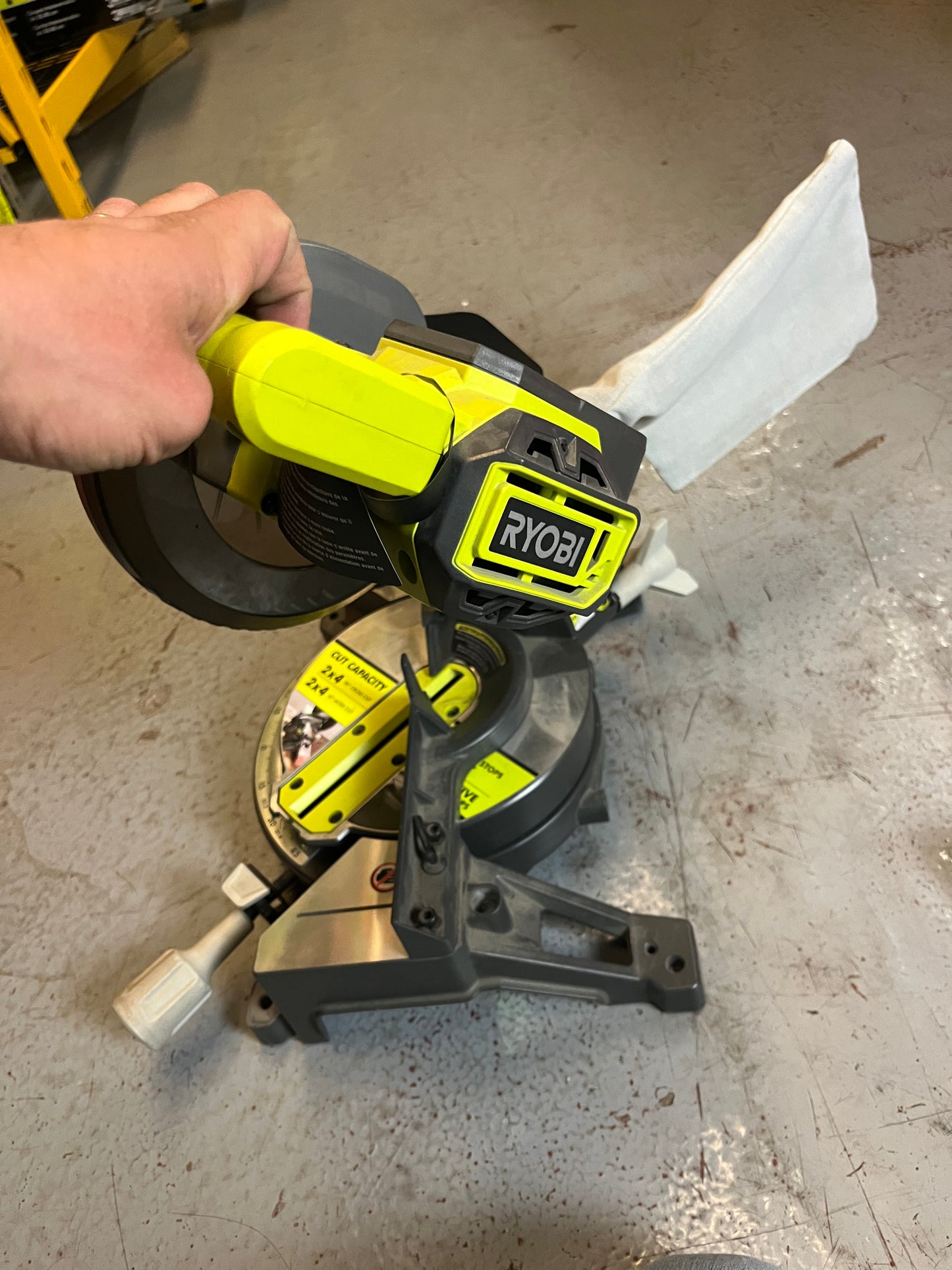 Ryobi 18V Cordless 7-1/4 in. Compound Miter Saw (Tool Only) P553 Q503X8