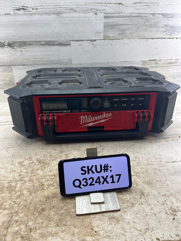 Milwaukee M18 Cordless PACKOUT Radio/Speaker Built-In Battery Charger (Tool Only)