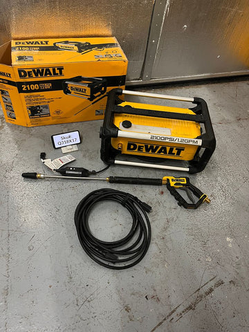 Missing Nozzles Dewalt 2100 PSI 1.2 GPM Cold Water Electric Pressure Washer